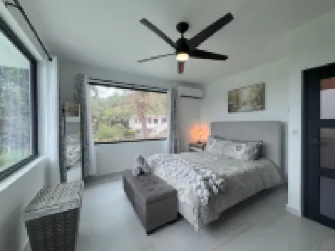 Private Pickleball Oasis + Pool – 15 Min to Beaches & El Yunque, 30 Min Airport