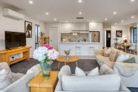 Wonderful River View - Brand New Home - 4 Bedrooms