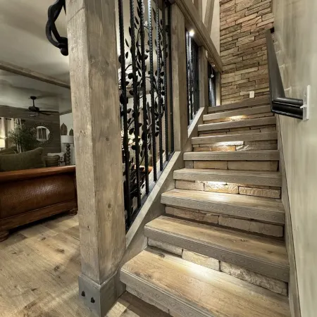Rustic Solitude 5Bdr/4Bth/2940 sqft Luxury Lodge