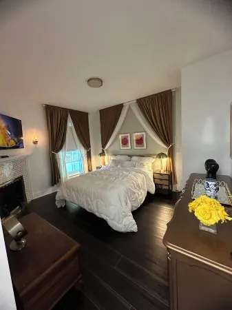 Perfect for family/corporate, Strategic location, 2mi Yale, 2.8 mi Airport, Отели рядом с достопримечательностью «Knights of Columbus Museum»