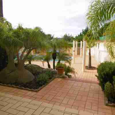 Bungalow with apartment in a quiet location and large pool Hotel Exterior
