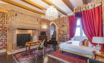 Chateau le Prieuré Saumur - la Maison Younan