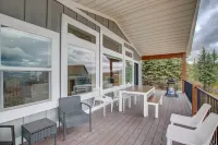 Lake-View Escape w/ Private Beach Resort Access! - Wifi