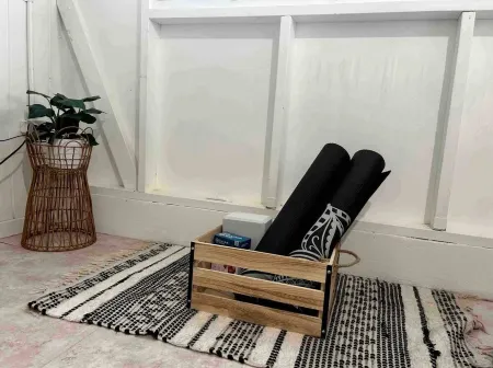 Cozy cabin with hot water jacuzzi and AC in the mountains of Guayama.