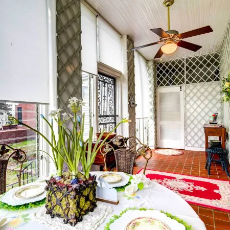 Bowling Green House w/ Shared Pool!