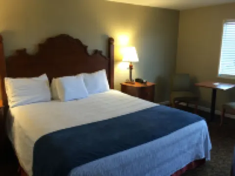 Kentucky Lake Inn