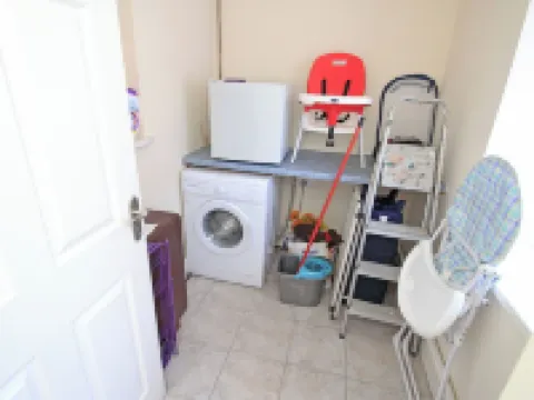 Treetops Flat Hotels in Porthmadog