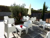 Le B Complexe Hôtel Hotels in Bagnols