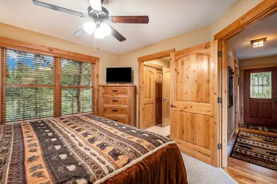 Solitude Bighorn #9 - Estes Park Condo