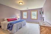 Walk to Buzzards Bay Beach Spacious Onset Home - 3-Star