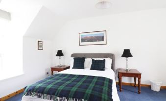 Dunnottar Woods Cottage