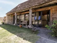 Tinkley Cottage Hotels in Stonehouse