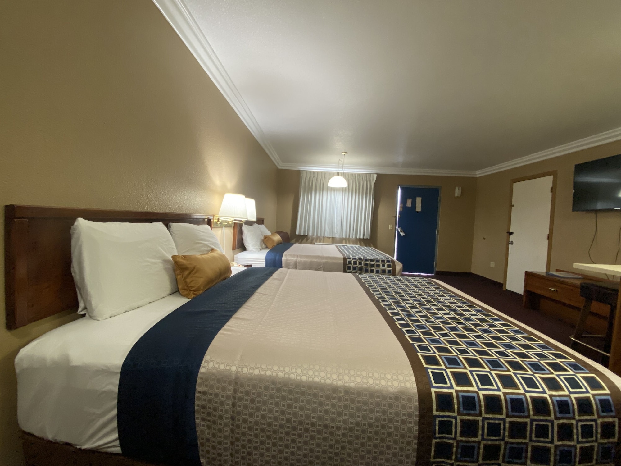 Royal Inn Hotels in Lovelock