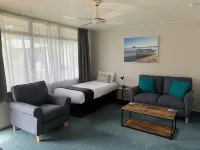 Academy Motor Inn Hotels in Te Puna