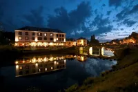 Hôtel Restaurant du Château Hotels in Bignan