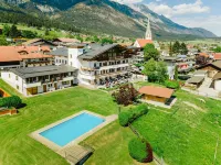 Hotel Huberhof Hotels in Thaur