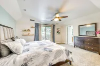 Hot Tub, Games & Sports: Luxury Yosemite Escape - Balcony