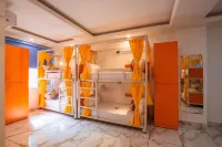 Gostops Gurugram, Baani Square Plus - Private Rooms & Dorms - Nhà nghỉ