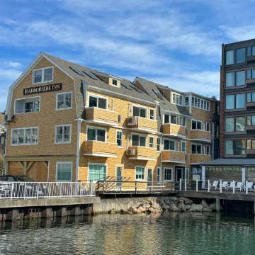 Harborside Inn