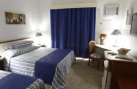 Hotel Colonial Plaza Hotels in Salto