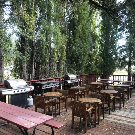 High Country Lodge