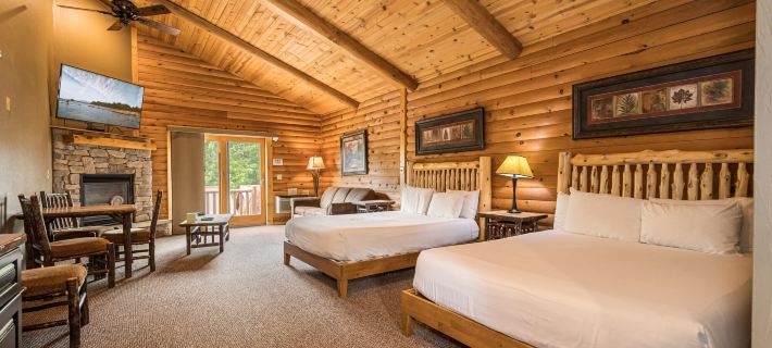 The Lodges at Sunset Village Hoteles en McHenry