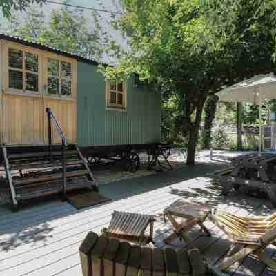 The Happy Hut Hotel Exterior