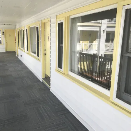 Sunrise Motel