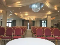 Lazaat Hotel Hotels in Cottingham