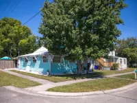 Family Home with Private Pool & Yard Only 24 Mi to Disney Hotels in Sankt Cloud