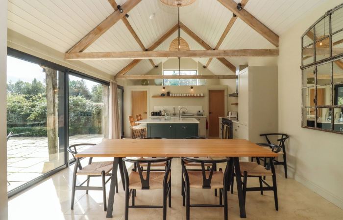 Hawthorn Barn