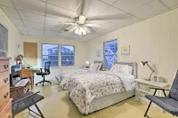 Pet-Friendly Second Row House Steps to Beach!