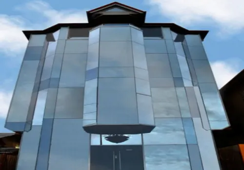 Millenium Manor Hotel فنادق في جورج تاون