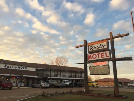 Rustic Motel Rolla Отели рядом с достопримечательностью «Computer Science»