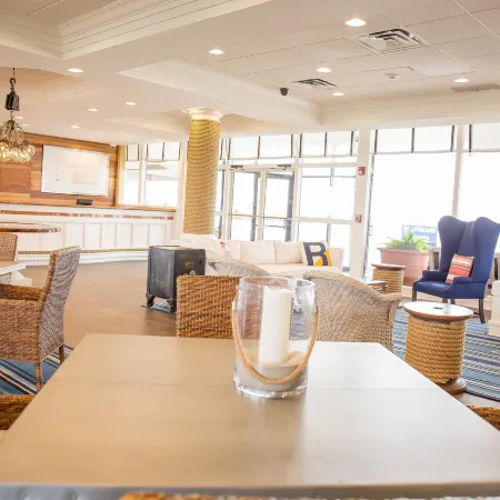 Port Royal Oceanfront Hotel