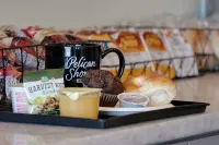Pelican Shores Inn فنادق في لينكولن سيتي