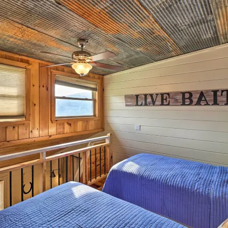 Pet-Friendly Studio w/ Loft & Mountain Views!