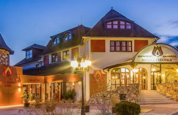 皮羅斯卡酒店