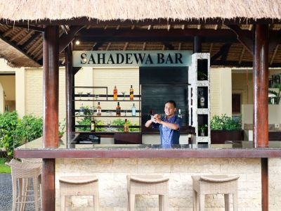 バー メルキュール リゾート サヌールの写真