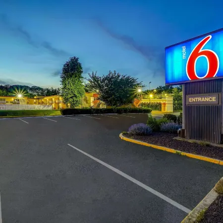 Motel 6 Lawrenceville, NJ