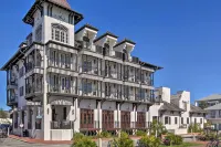 Pinnacle Port Getaway w/ Ocean View + Pool Access! - parking