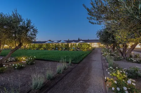 Hotel Bayit Отели в г. Салида