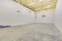 Indoor Recreation Room at Skiatook Vacation Rental