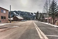 Walk to Main St and Riverfront Trail Mtn-View Condo