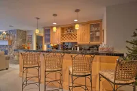 Fall River Hideaway in Estes - 3 Mi to Natl Park! - Spa