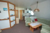 An der Wiese 1 für 2 Gäste Inkl. Bettw., Wlan, Südbalkon und Parkplatz am Haus