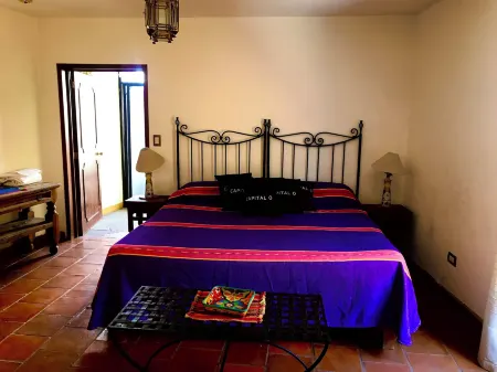 Hotel Casa de Los Santos Отели рядом с достопримечательностью «Church of San Diego (Iglesia de San Diego)»