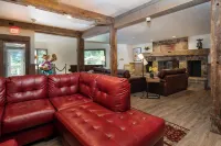 Grey Bonnet Inn