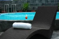 Swiss-Belhotel Manokwari - Pools