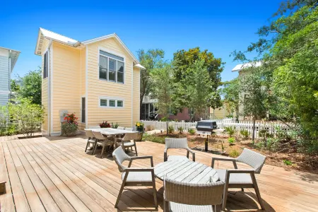 Stunning Views, Outdoor Dining, and Fitness Access - Gorgeous Gulf Retreat Отели рядом с достопримечательностью «Сисайд»